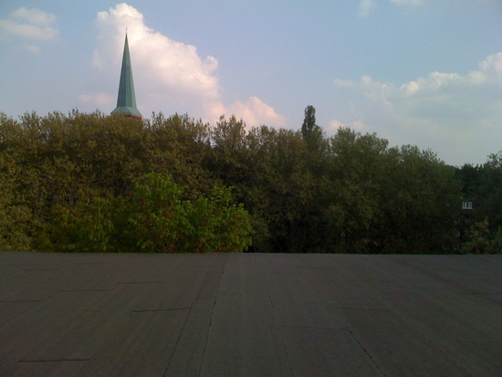 IMG_0046 - Himmel, Bäume, Dach